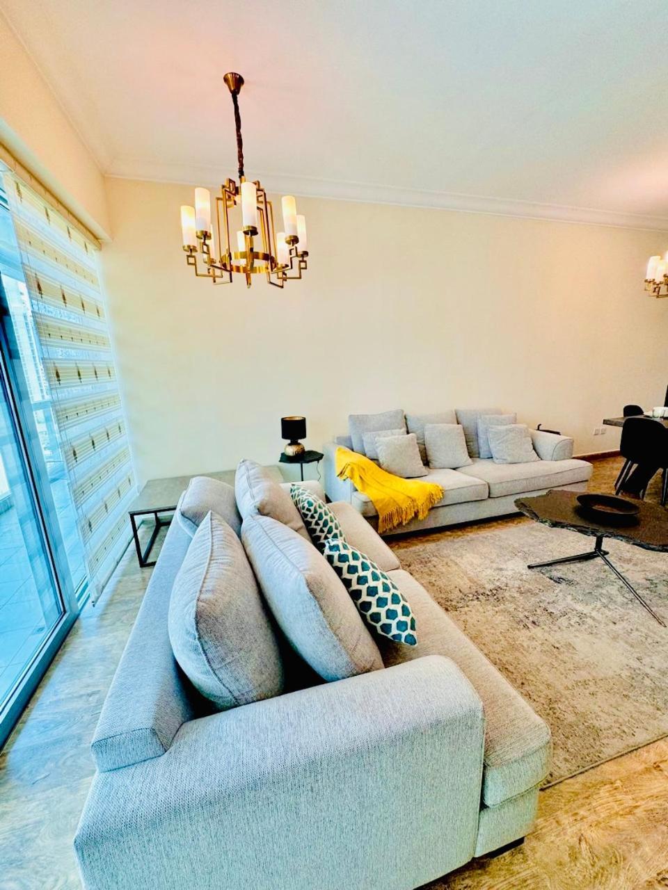 Appartamento Spacious 2 Bedroom Downtown