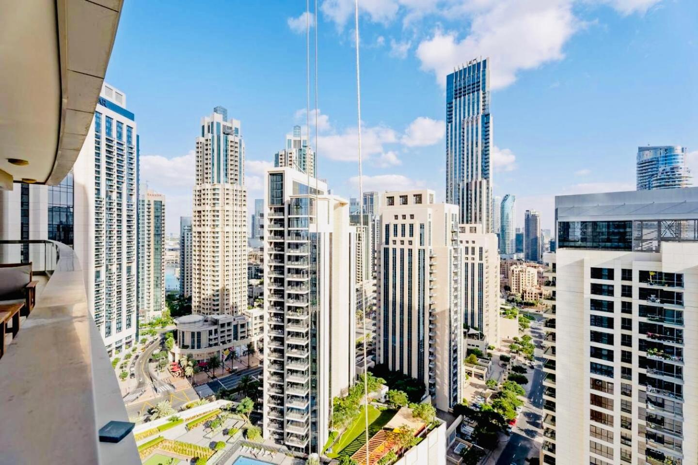 Appartamento Spacious 2 Bedroom Downtown Dubai